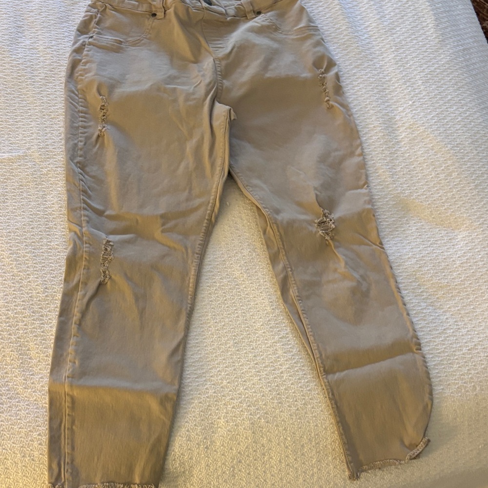 HUE Distressed Tan Leggings - Picture 6 of 6